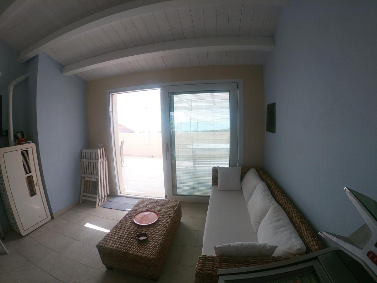 Fronte Mare S'Arena Scoada Apartment Putzu Idu Exterior foto